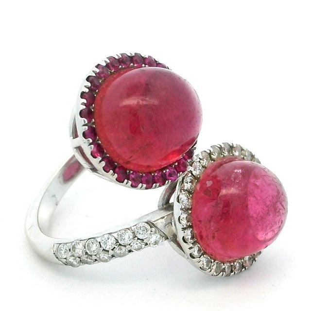 Italian 1980s Pink Tourmaline & Diamond 18k White Gold Bypass Ring, Size 6 For Sale In Miami - Image 6 of 11