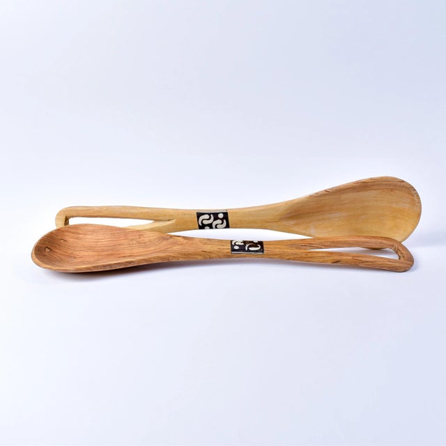 Wood Early 20th Century Maasai Olivewood Serving Spoon Set with Bone Inlay Kenya For Sale - Image 7 of 12