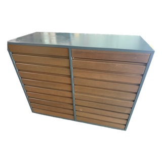 1960s Sligh Cross Country 10 Drawer Dresser For Sale