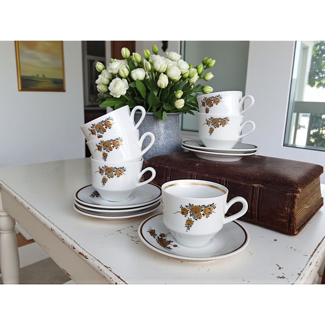 Mid-Century Modern Vintage Mocha Cup Set by Graf by Henneberg Ilmenau, 1960s, Set of 8 For Sale - Image 3 of 8