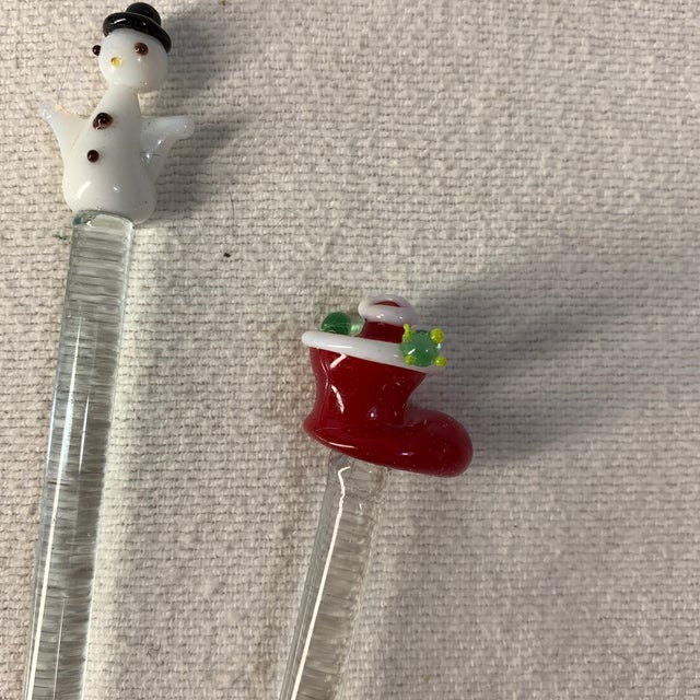 Vintage Macy’s Holiday Theme Swizzlers Stirrers for Drinks and Cocktails For Sale In Chicago - Image 6 of 8