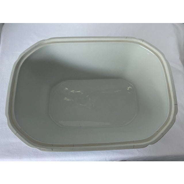 1980s Mottahedeh Canton Octagonal Tureen and Platter For Sale - Image 5 of 9