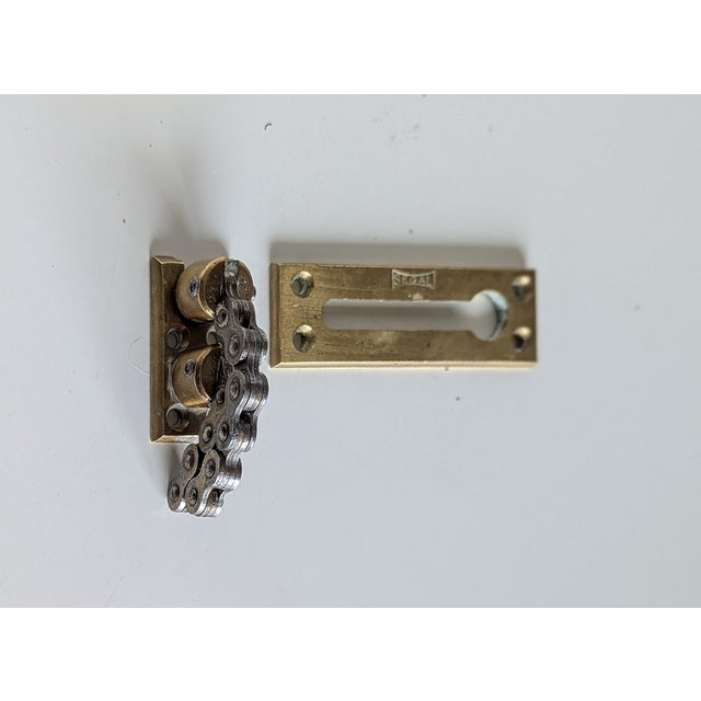 Late 20th Century Original Segal Door Chain, Modern and Vintage For Sale - Image 5 of 6
