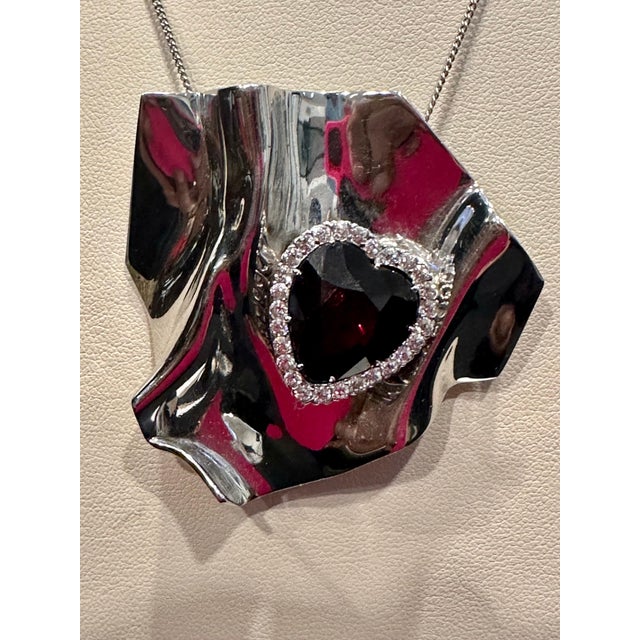 2010s 10ct Heart Shape Garnet & 1.5ct Diamond Pendant /Pin 14kt White Gold 35gm For Sale - Image 5 of 18