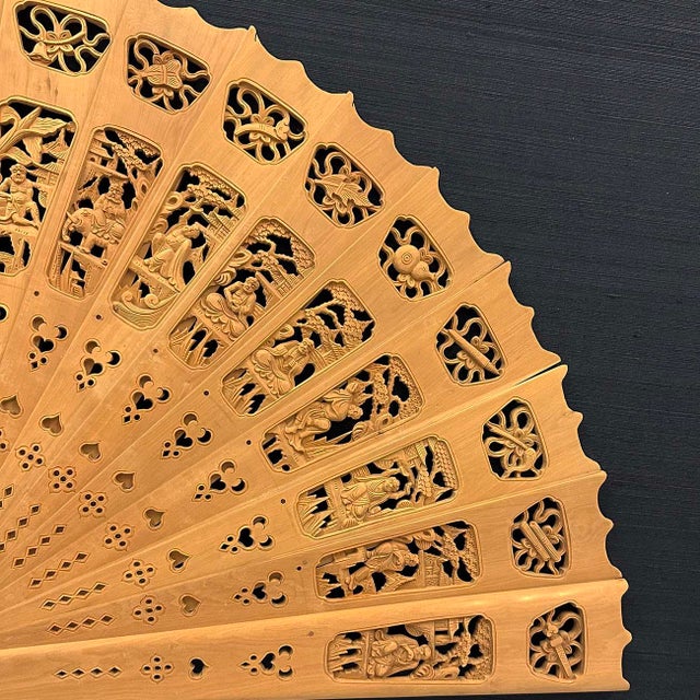 Wood Mid-20th Century Chinese Boxwood Carved Decorative Fan For Sale - Image 7 of 11