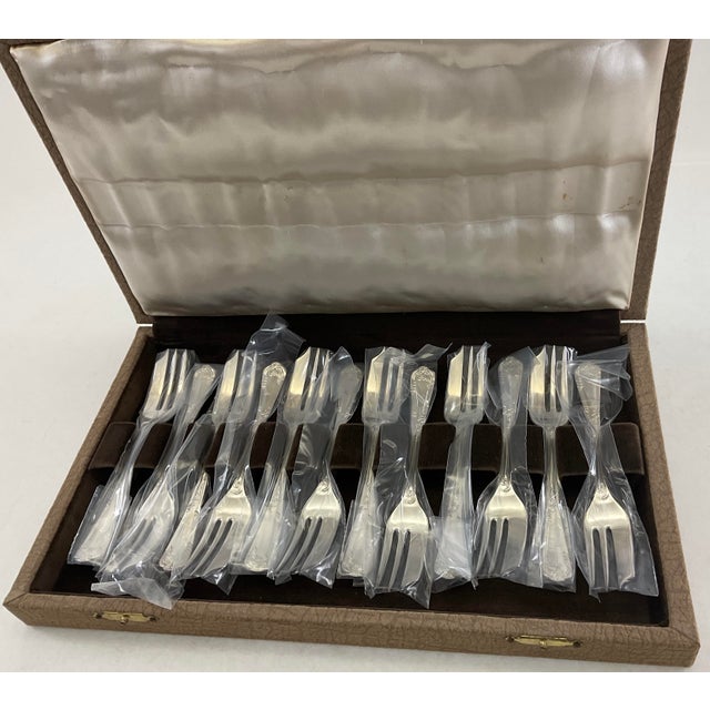 New 1980s Silver Plated 12 Pastry Forks Set , La Regence For Sale - Image 9 of 17