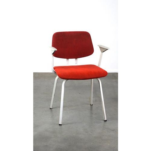 Offered is this vintage design chair by Friso Kramer for Ahrend de Cirkel from the late 1960s. This chair from the late...