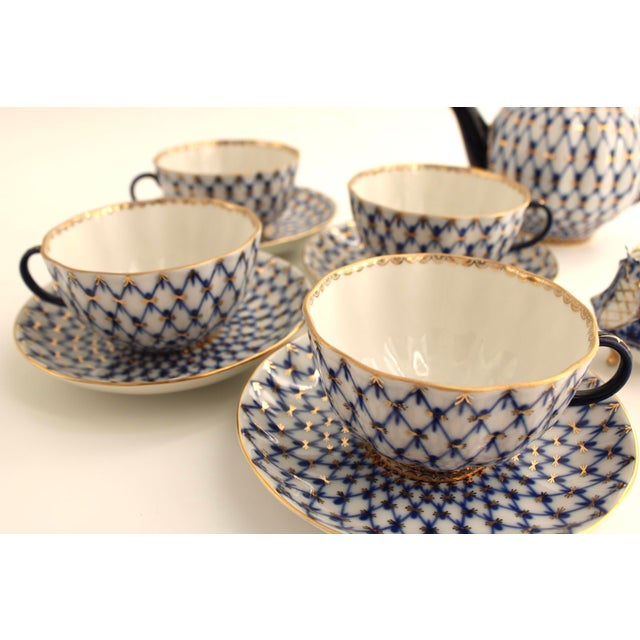 Late 20th Century Lomonosov Imperial Cobalt Net Porcelain Tea Pot & Set, 10 Piece For Sale - Image 11 of 13