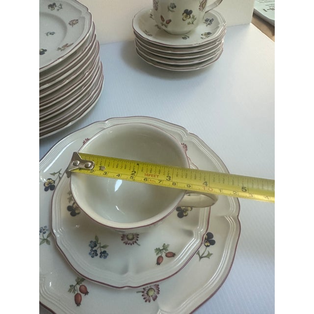 1970s Villeroy & Boch Luxembourg "Petite Fleur" 12 Trio Set: Cup Saucer Dessert Plate - 36 pcs For Sale - Image 16 of 17