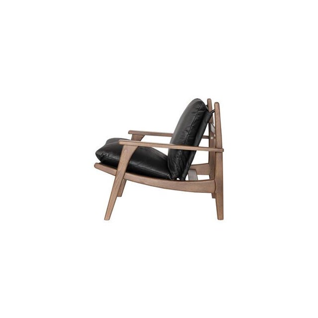 Vintage-Inspired Buffalo Leather Lounge Chair: Mid-Century Modern Accent Piece for Living Room or Study For Sale - Image 4 of 4