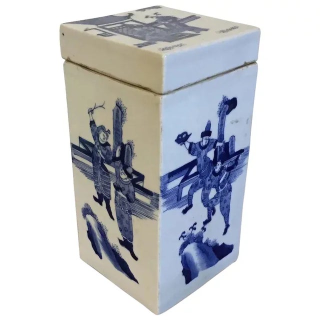 Antique 19th Century Chinese Blue & White Porcelain Covered Brush Pot or Box For Sale - Image 13 of 13
