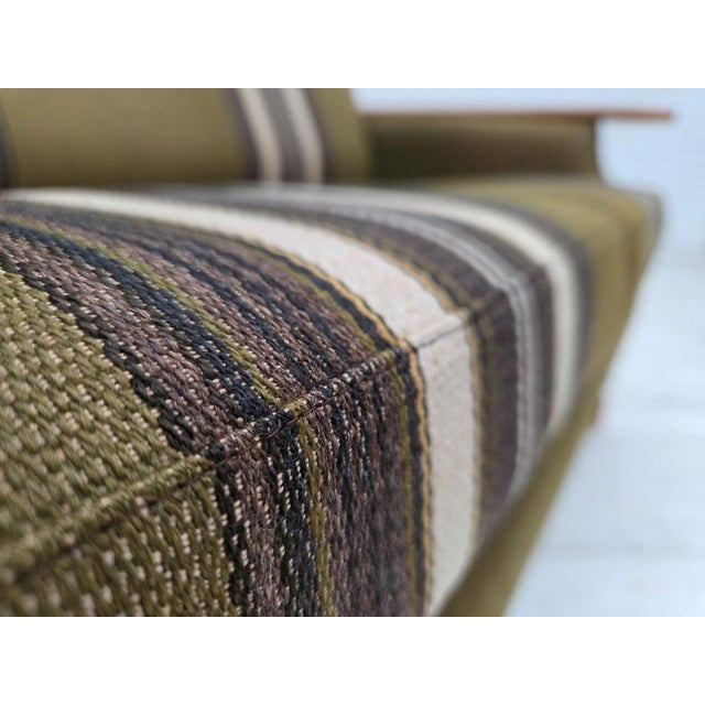 Danish 2-Seater Sofa in Green Wool and Oak, 1970s For Sale - Image 4 of 18
