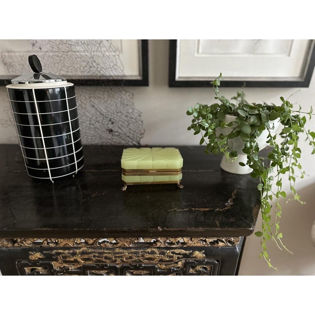 19th Century French Opaline Glass Box in Pistachio Green, 1880s For Sale - Image 15 of 18