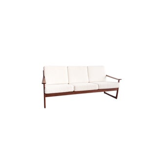 FD130/3 3-Seater Sofa with Bouclé Cover by Peter Hvidt for Cado For Sale