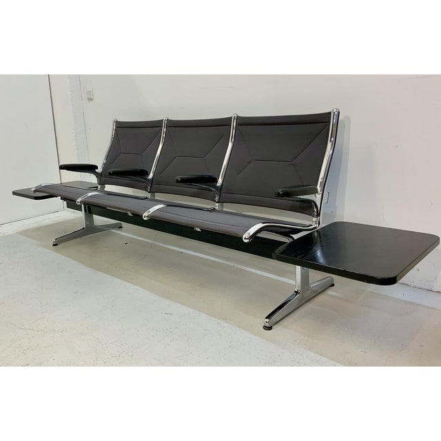 Tandem Sling Airport Seat Bench with Table by Charles & Ray Eames for Herman Miller, 1960s, USA For Sale - Image 16 of 18