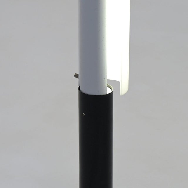 Minimalist Floor Lamp by Johan Niegeman for Artiforte, 1950s For Sale - Image 14 of 18