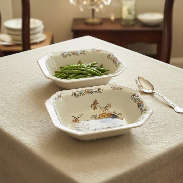 Vintage Wedgwood Lotus Georgetown Vegetable Serving Bowls - Pair For Sale - Image 6 of 11