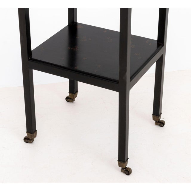 Chinoiserie Style Gilt and Black Lacquered End Table For Sale In New York - Image 6 of 7