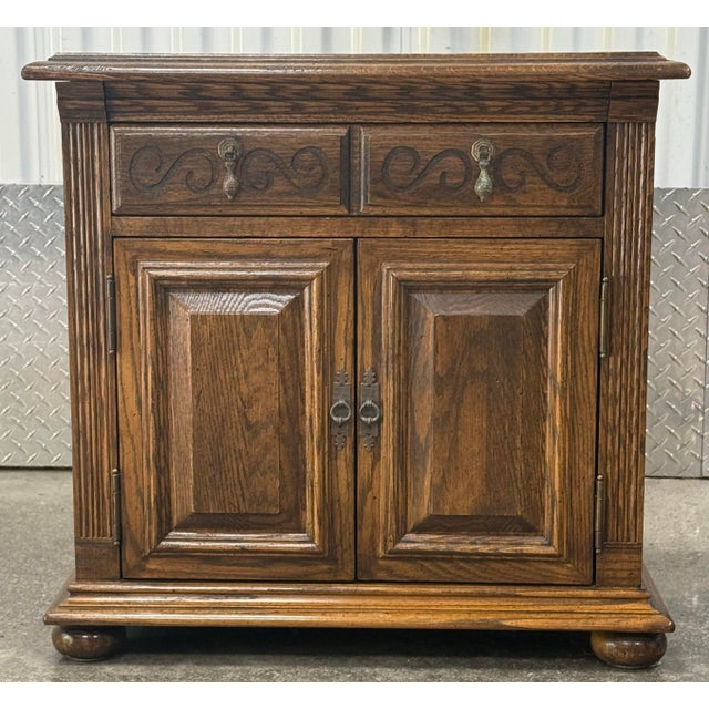 Jacobean Vintage Ethan Allen Royal Charter Nightstand/End Table For Sale - Image 3 of 10