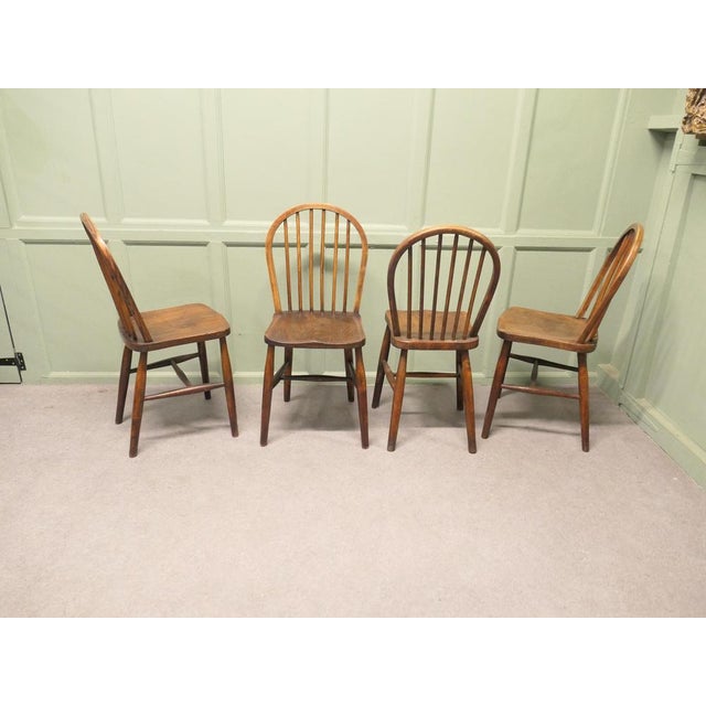 Vintage Windsor Dining Chairs in Beech and Elm, 1920, Set of 4 For Sale - Image 6 of 8