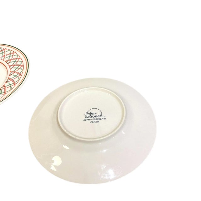 1970s Vintage Lattice Green and Red Christmas Plates - a Set of 7 For Sale - Image 5 of 7