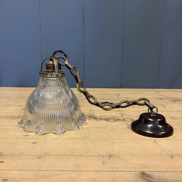 Small Pressed Glass Pendant Lamp with Chain and Ceiling Rose from Holophane, 1930s For Sale - Image 16 of 18