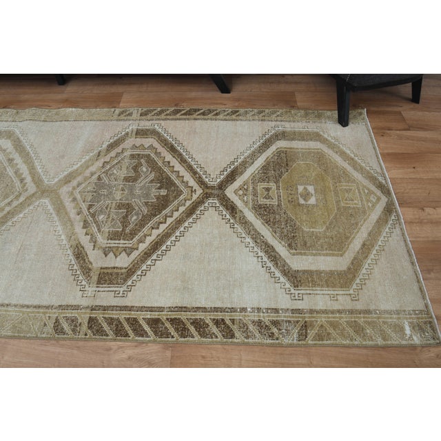 Textile 1970s Vintage Handmade Wool Cotton Beige Area Rug For Sale - Image 7 of 10