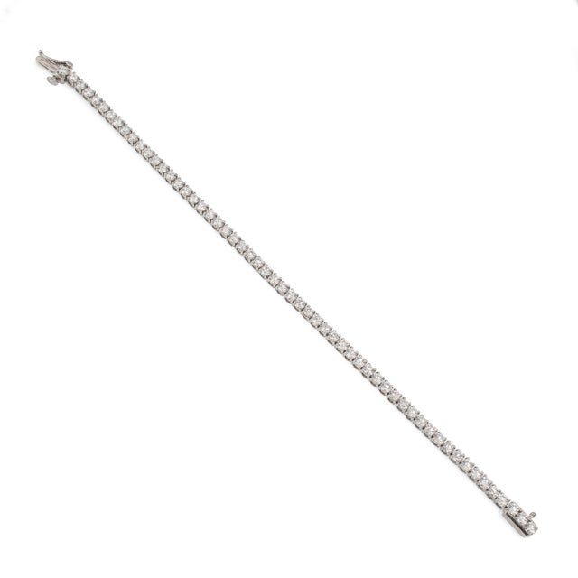 14k White Gold 5.70 CTW Round Brilliant Lab Grown Diamond Tennis Bracelet For Sale - Image 4 of 8