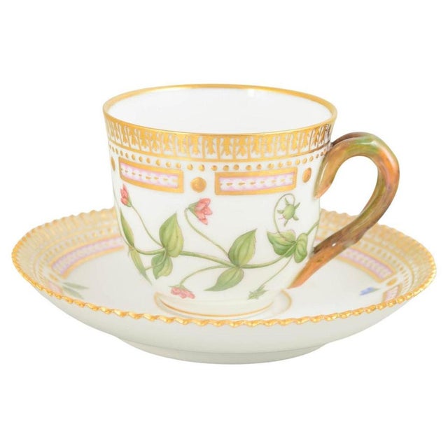 1960s Flora Danica Demitasse Cup with Saucer in Porcelain from Royal Copenhagen, 1960s, Set of 2 For Sale - Image 5 of 5