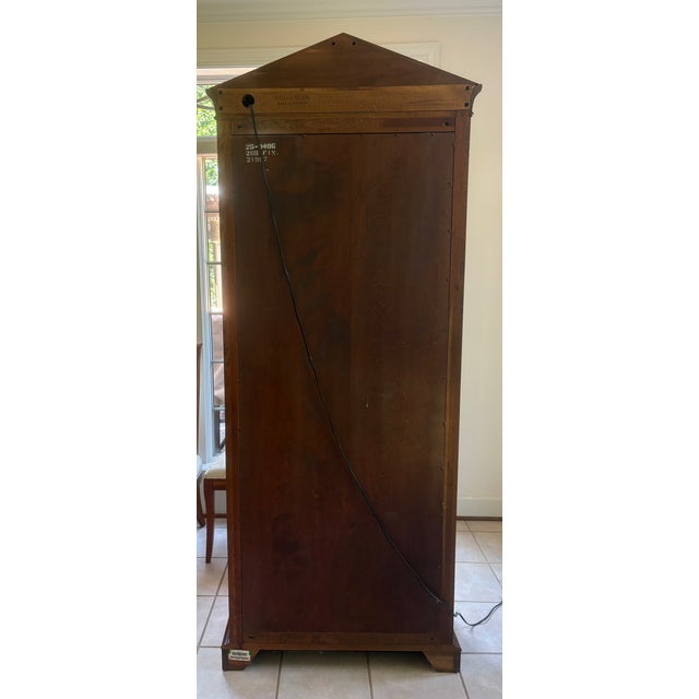 1990s Ethan Allen Medallion Curio Cabinet 1 For Sale - Image 9 of 10