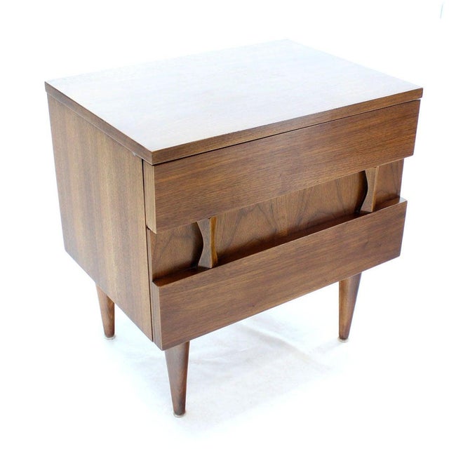1970s Danish Mid Century Modern Two Drawers Walnut End Side Table Night Stand For Sale - Image 5 of 6