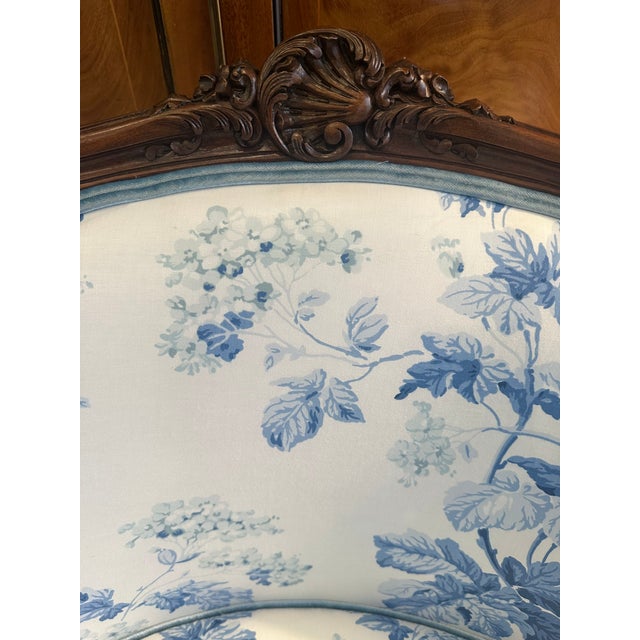 Antique French Bergere Chair - Designer Upholstery (Lee Jofa Glazed Chintz & Italian Velvet) For Sale - Image 4 of 9