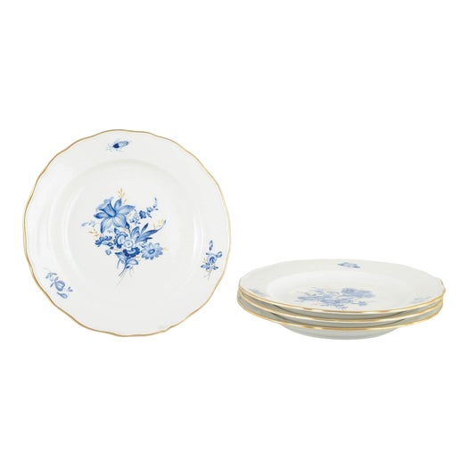 Porcelain Lunch Plates with Blue Floral Motifs and Gilt Rim from Meissen, Set of 4 For Sale