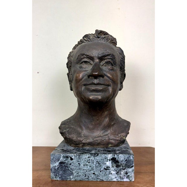 Metal Unkwon, Bronze on a Terrace, 1980s, Bronze For Sale - Image 7 of 7