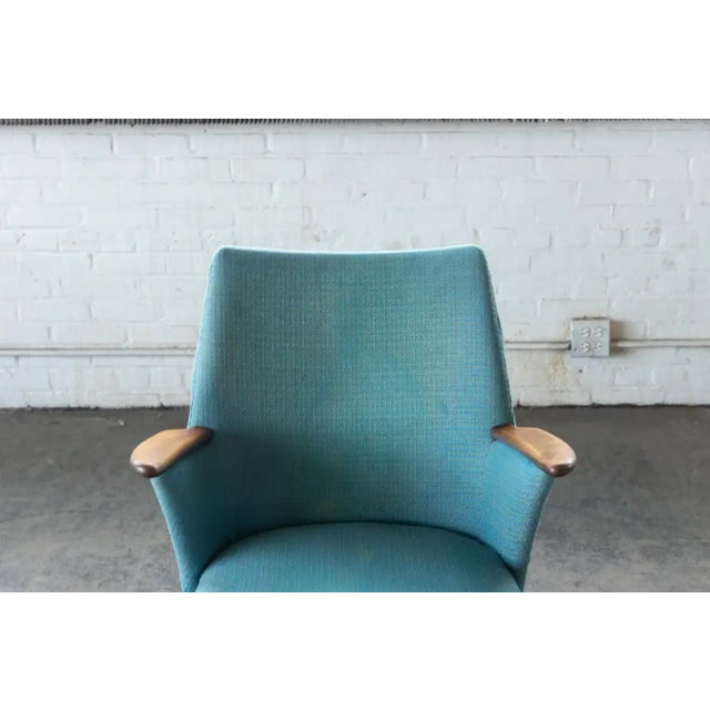 Kurt Olsen Danish Midcentury Easy Chair With Teak Armrests, 1950's For Sale - Image 4 of 10