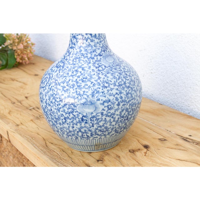 Early 20th Century Blue & White Qinghua Floral Vase For Sale - Image 4 of 9