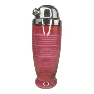 1940s Art Deco Pink Flashed Cocktail Shaker For Sale