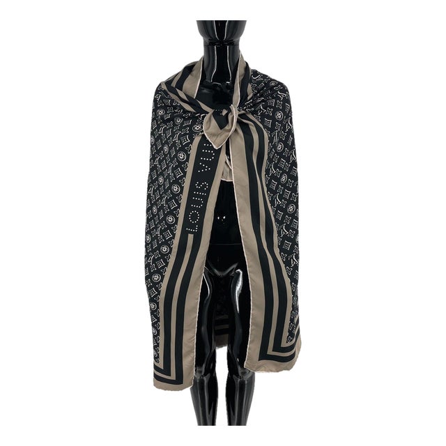 Louis Vuitton Black Monogram 100% Silk Scarf For Sale
