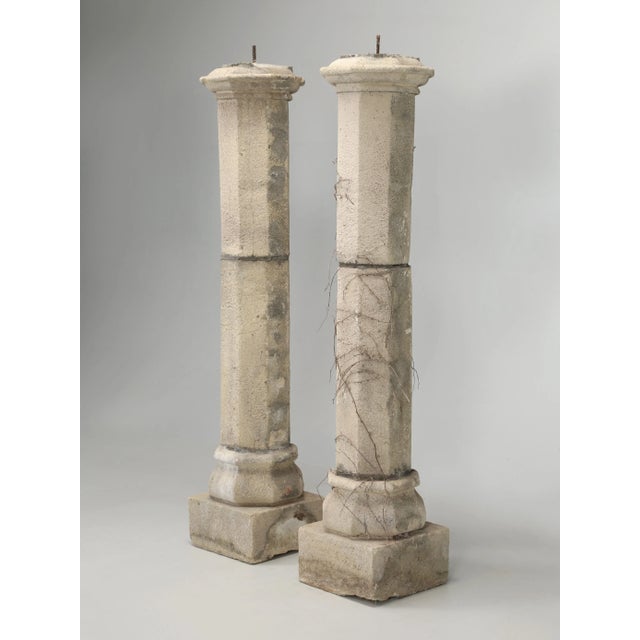 English Vintage Pair of Stone Composition Columns From England Made From Crushed Stone For Sale - Image 3 of 11