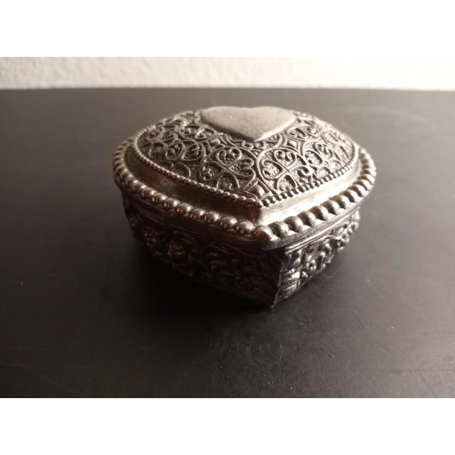 This is vintage Silver Plated Filigree Pattern 3.5" Heart Shaped Trinket Box.