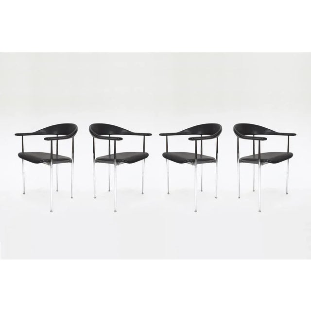 Excellent condition P40 armchairs, designed by Giancarlo Vegni for Fasem in Italy in 1980. The structure goes in chrome...