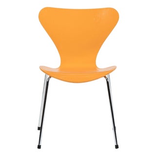 Yellow Danish Modern Dining Chair Series 7 by Arne Jacobsen for Fritz Hansen For Sale