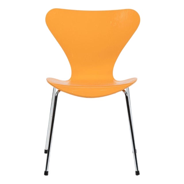 Yellow Danish Modern Dining Chair Series 7 by Arne Jacobsen for Fritz Hansen For Sale