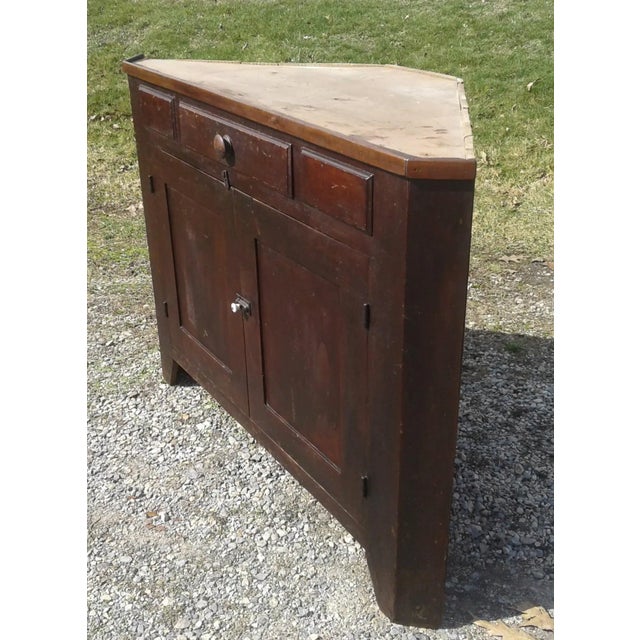 1850s Two Piece Poplar Blind Door Corner Cabinet Cupboard W Orginal Alligator Finish For Sale - Image 4 of 12