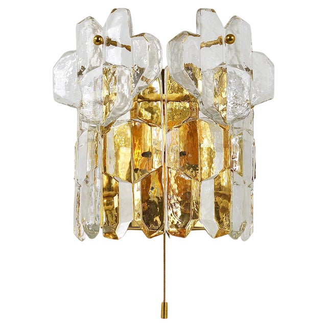 Mid-Century Gilt Brass and Crystal Icicle Glass Scone attributed to J. T. Kalmar for Kalmar, 1970s For Sale