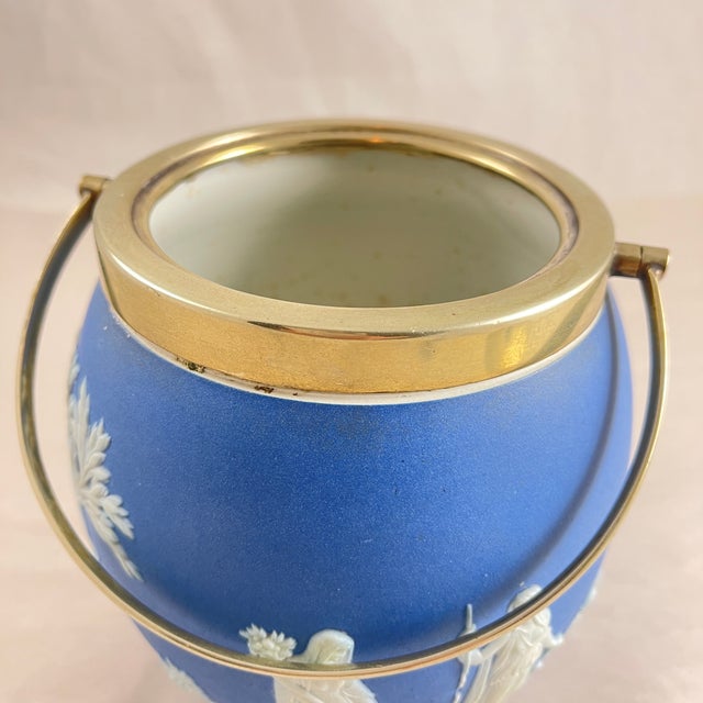Wedgwood Royal Blue Jasperware Biscuit Barrel For Sale In Philadelphia - Image 6 of 12