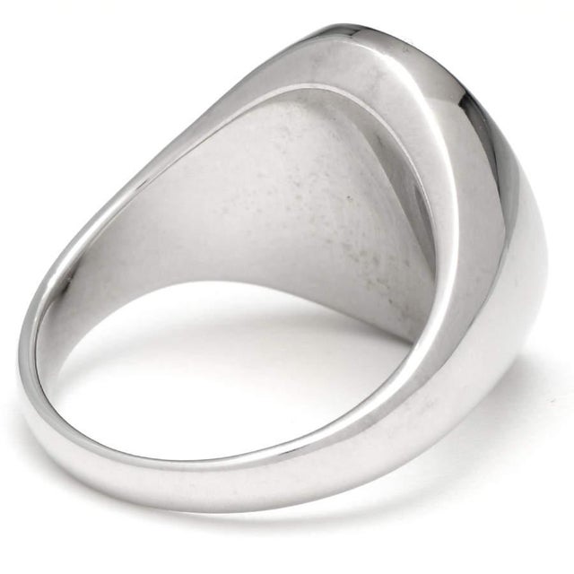 This elegance of this onyx ring will mesmerize you. It reflects light beautifully and makes the ring sparkle. It is smooth...