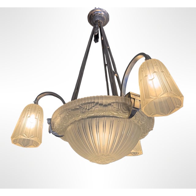 Superb art deco chandelier by georges leleu, signed "jehel" (1883-1961) circa 1930 a large central bowl in thick, molded...