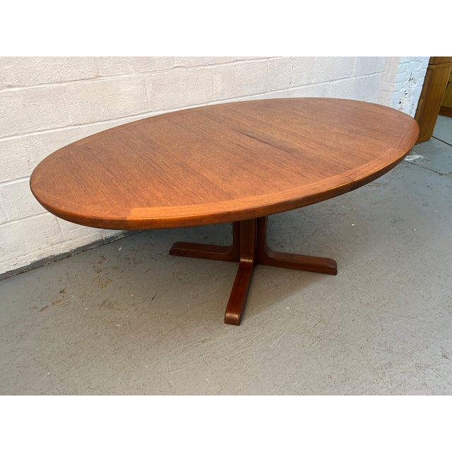 Skovby Møbelfabrik A/S Mid 20th Century Danish Modern Oval Extendable Dining Table Attributed to Skovby For Sale - Image 4 of 14