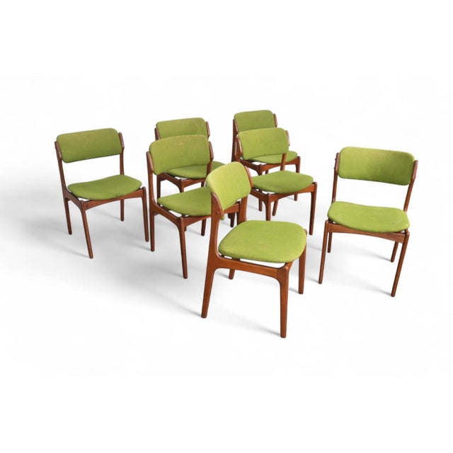 Mid-Century Modern Set of Seven Erik Buch Model 49 Dining Chairs in Teak For Sale - Image 3 of 8